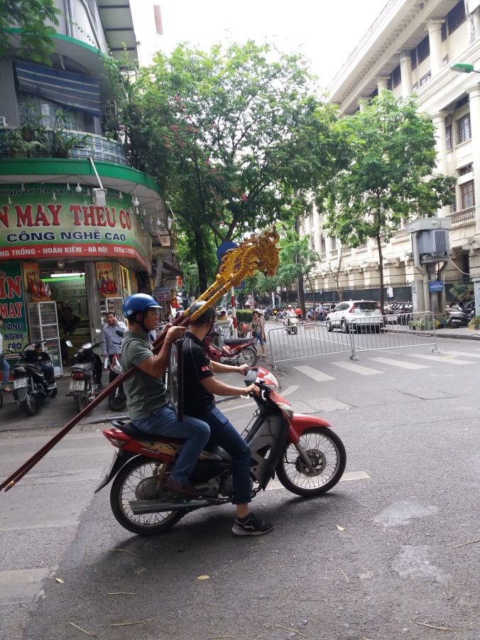 Hanoi, carrying dragons